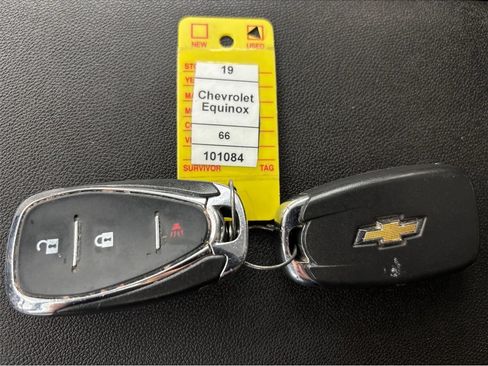 Used 2019 Chevrolet Equinox LS FWD image 39