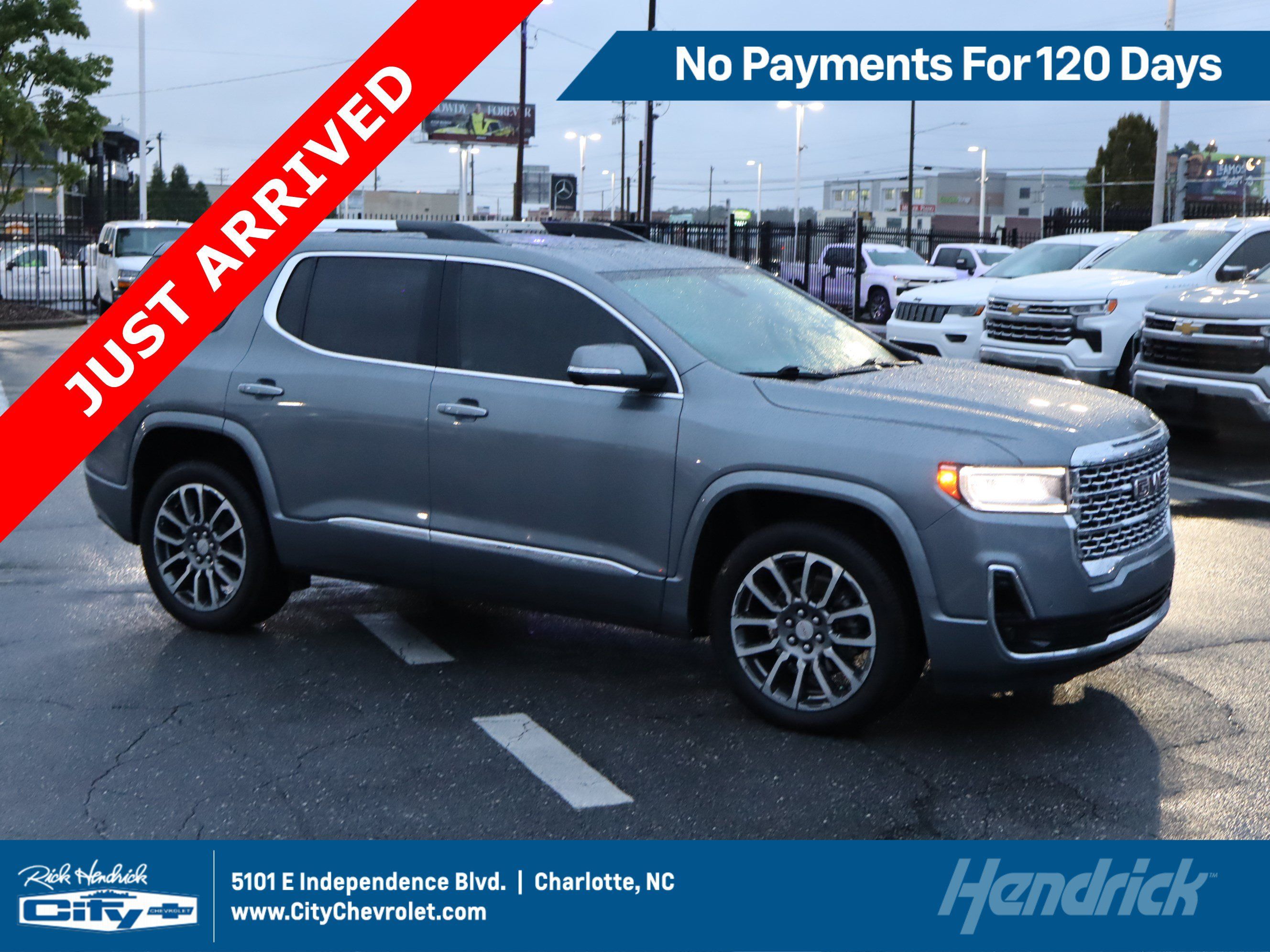 Used 2021 GMC Acadia Denali w/ Denali Ultimate Package AWD/4WD image 1