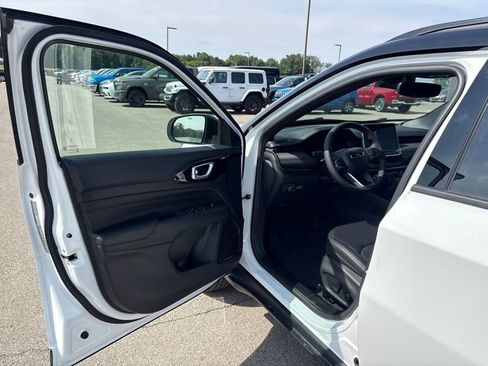 New 2026 Jeep Compass Limited AWD/4WD image 19