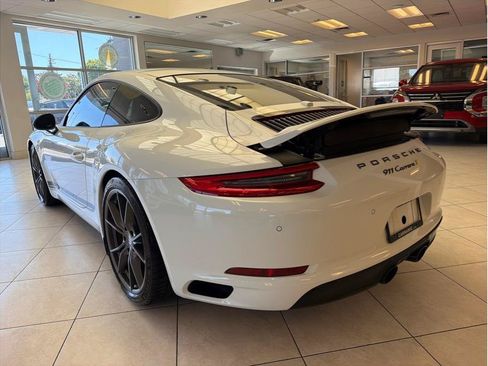 Used 2019 Porsche 911 Carrera T RWD image 8