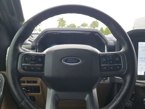 Used 2022 Ford F150 Lariat image 23