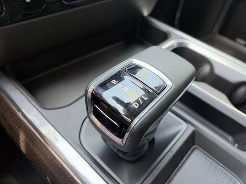 Used 2025 Chevrolet Silverado 1500 LT Trail Boss w/ Convenience Package II AWD/4WD image 23