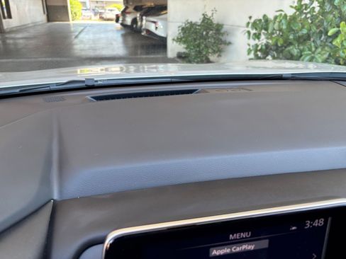 Used 2025 Nissan Rogue SV FWD image 17