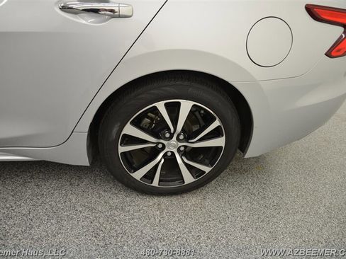 Used 2018 Nissan Maxima 3.5 SV image 41