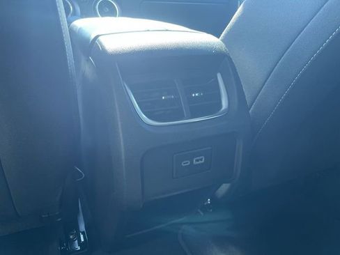 Used 2025 Chevrolet Blazer LT image 21