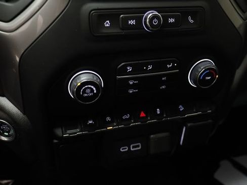 Used 2024 Chevrolet Silverado 1500 Custom Trail Boss w/ LPO, Dark Essentials Package image 12