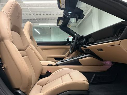 Certified 2024 Porsche 911 Carrera RWD image 29