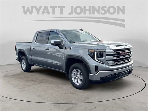 New 2026 GMC Sierra 1500 SLE image 7