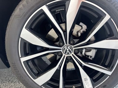 New 2026 Volkswagen Atlas SEL Premium R-Line AWD/4WD image 7