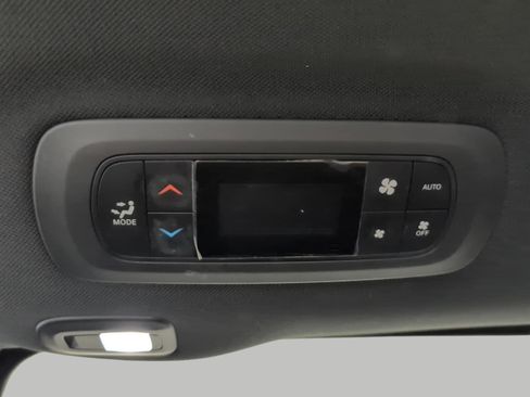 Used 2020 Chrysler Pacifica Touring-L Plus w/ S Appearance Package FWD image 22