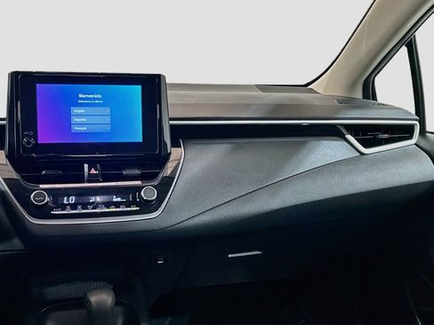 Used 2025 Toyota Corolla LE FWD image 19
