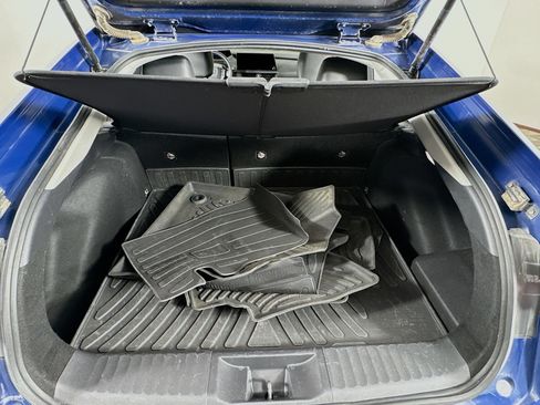 Certified 2025 Toyota Prius XLE AWD/4WD image 19