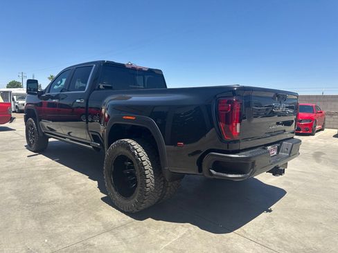 Used 2021 GMC Sierra 3500 Denali w/ Denali Ultimate Package AWD/4WD image 7