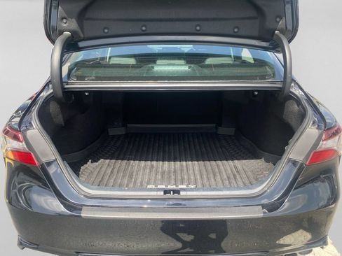 Used 2024 Toyota Camry SE FWD image 28