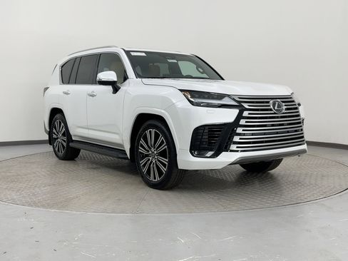New 2026 Lexus LX 700h Luxury image 7