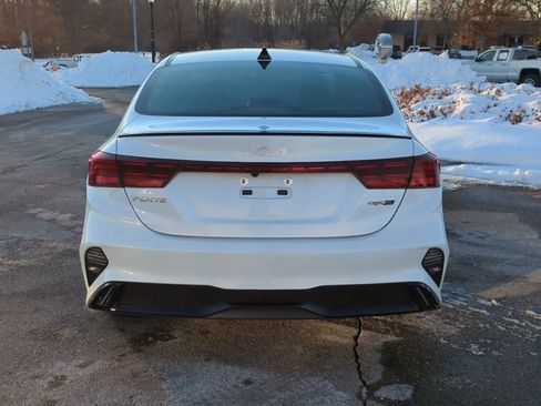 Used 2023 Kia Forte GT-Line w/ GT-Line Premium Package image 7