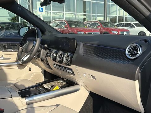 Certified 2026 Mercedes-Benz GLA 250 4MATIC image 19