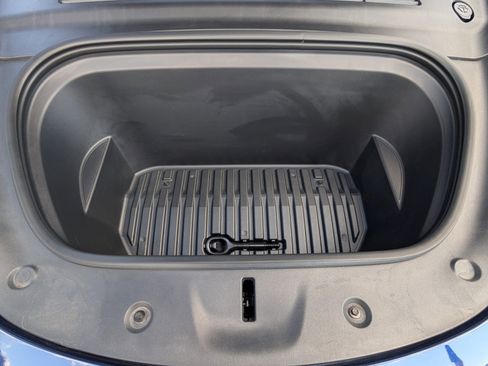 Used 2024 Tesla Model Y 2WD image 20