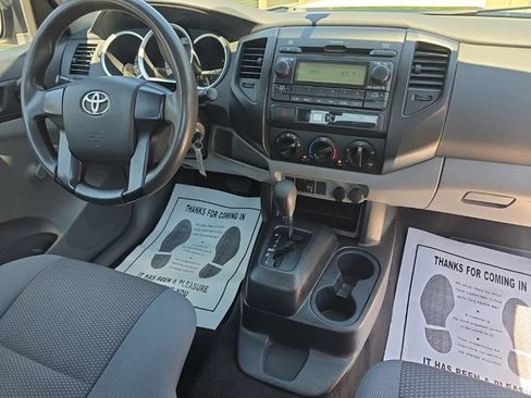 Used 2012 Toyota Tacoma 2WD Regular Cab image 16