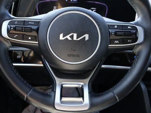Used 2023 Kia Sportage EX image 32