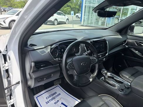 Used 2023 Chevrolet Traverse Premier w/ Redline Edition AWD/4WD image 10
