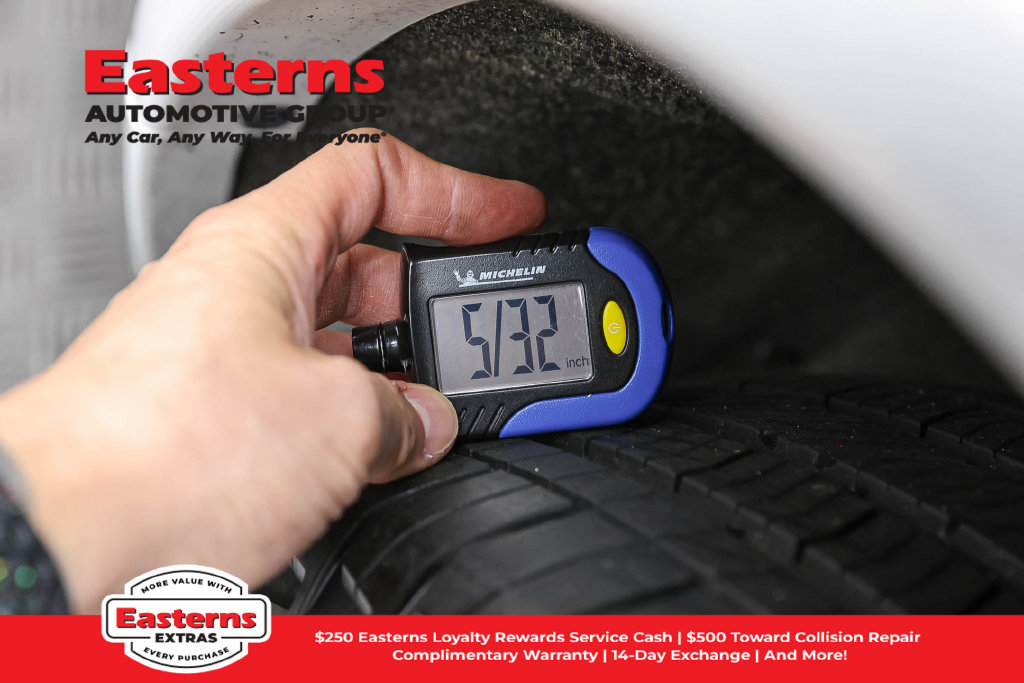 Used 2025 Dodge Durango GT RWD image 30