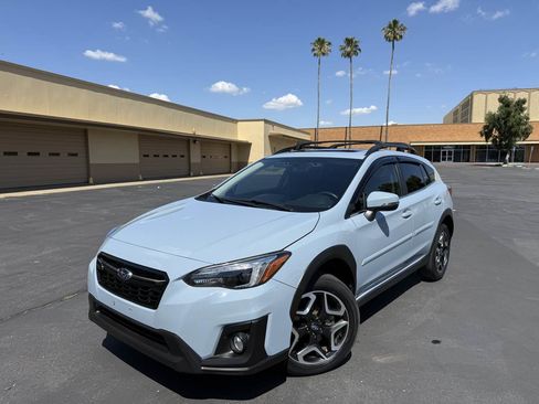 Used 2019 Subaru Crosstrek 2.0i Limited w/ Moonroof Package w/Navigation AWD/4WD image 3