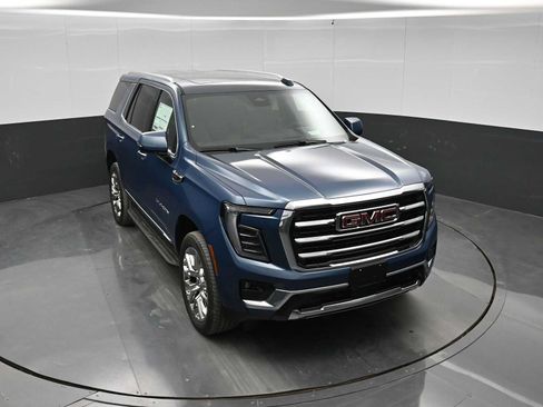 New 2026 GMC Yukon Elevation w/ Elevation Premium Package AWD/4WD image 24