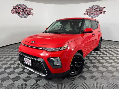 Used 2020 Kia Soul S FWD image 1