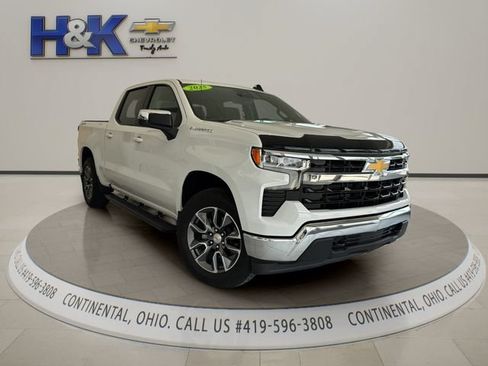 Used 2025 Chevrolet Silverado 1500 LT AWD/4WD image 1