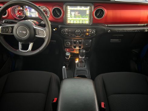 Used 2022 Jeep Wrangler Unlimited Rubicon image 13