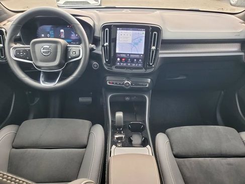 Used 2026 Volvo XC40 B5 Ultra w/ Climate Package AWD/4WD image 28