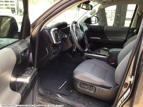 Used 2021 Toyota Tacoma SR5 RWD image 8