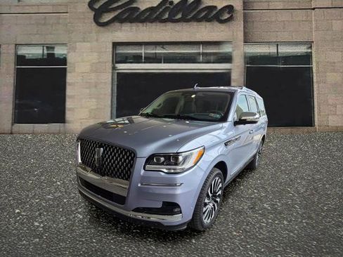 Used 2023 Lincoln Navigator Black Label AWD/4WD image 1