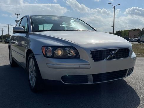 Used 2005 Volvo S40 2.4i image 6