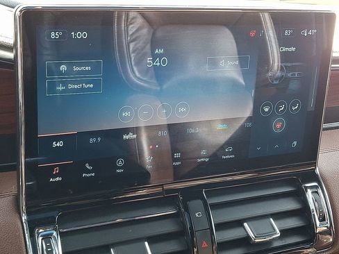 Used 2022 Lincoln Navigator L Reserve image 3