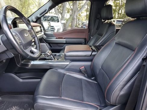 Used 2022 Ford F150 Lariat w/ Max Trailer Tow Package image 19