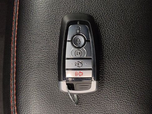 Used 2022 Ford Explorer ST-Line AWD/4WD image 32