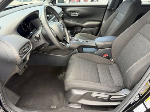 Used 2023 Honda HR-V Sport image 20