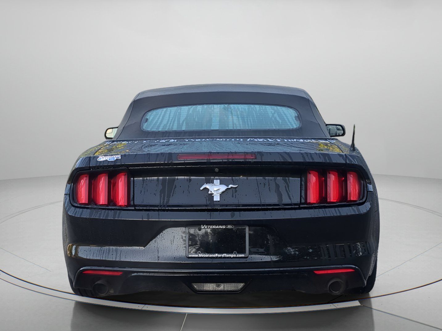 Used 2016 Ford Mustang Convertible RWD image 41