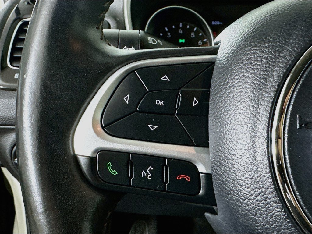 Used 2019 Jeep Compass Limited AWD/4WD image 8