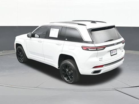Used 2023 Jeep Grand Cherokee Overland w/ Luxury Tech Group IV AWD/4WD image 61