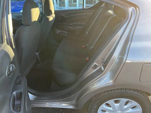 Used 2012 Nissan Versa SV image 20