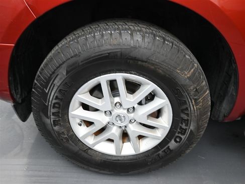 Used 2016 Nissan Frontier SV image 16