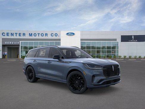 New 2025 Lincoln Aviator Reserve w/ Luxury Package image 7