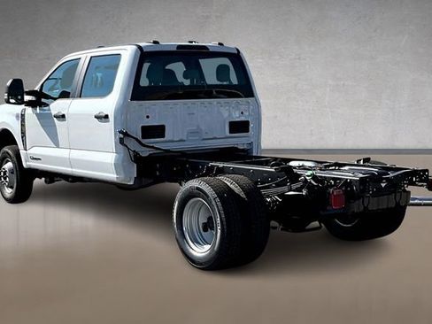 New 2026 Ford F350 XL w/ XL Chrome Package AWD/4WD image 3