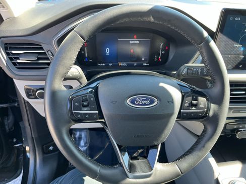 Used 2023 Ford Escape Active w/ Tech Pack #1 AWD/4WD image 13