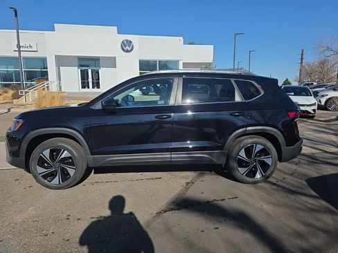 New 2026 Volkswagen Taos SE AWD/4WD image 3