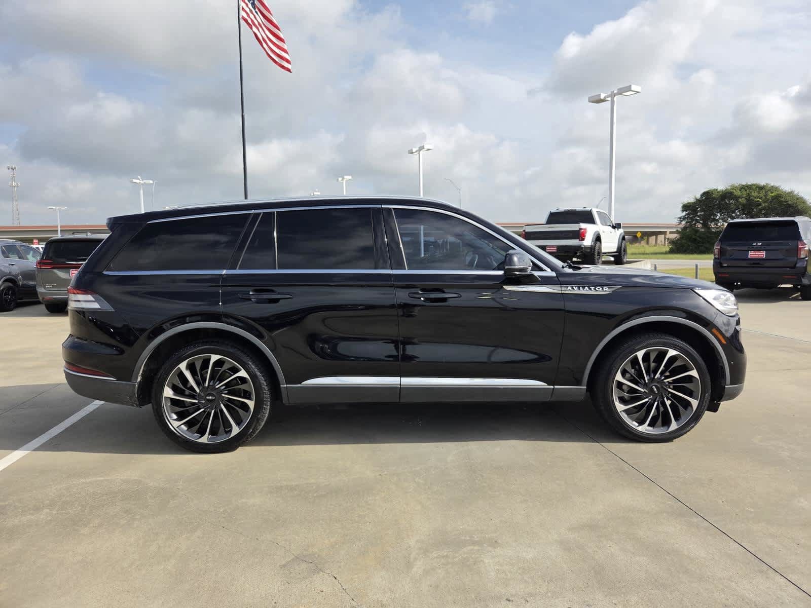 Used 2020 Lincoln Aviator Reserve w/ Equipment Group 202A AWD/4WD image 6