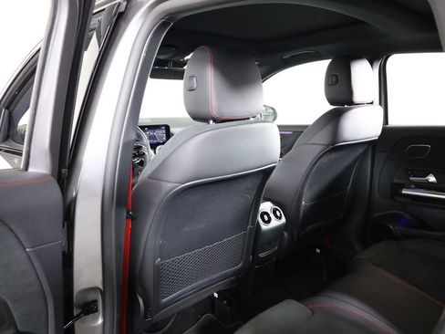 Used 2025 Mercedes-Benz GLA 35 AMG 4MATIC image 40